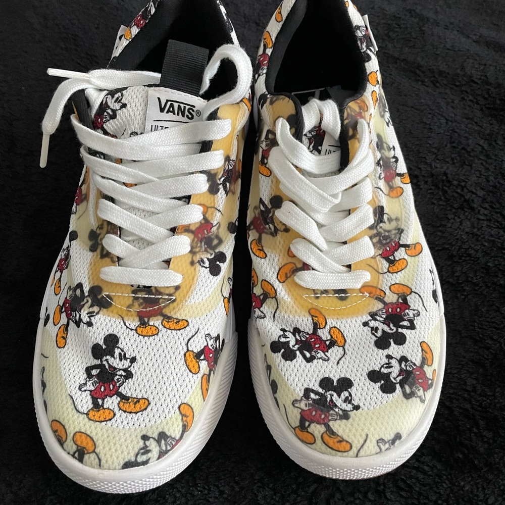 NWOT Disney Vans